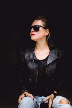 güzel genç sarışın kız 