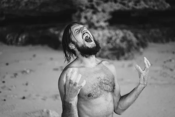 Mann mit Bart liebte Spaß am Strand — Stockfoto