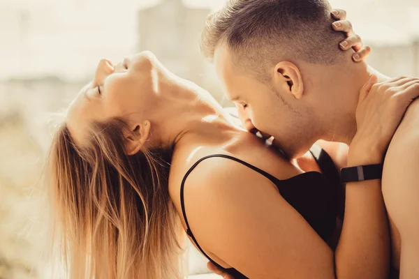 Young couple at home — Stock Photo, Image