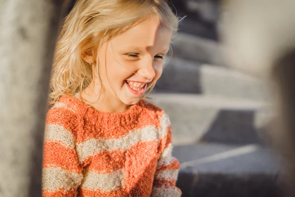 Portrait of hispanic girl — Stock Photo, Image