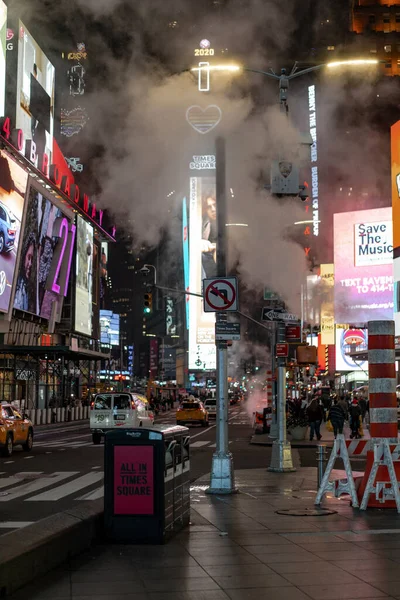 纽约时代广场象征着繁荣与现代社会 — 图库照片