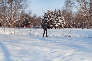 Buz pateni, buz pateni, kış sporları, kar, kış eğlencesi.