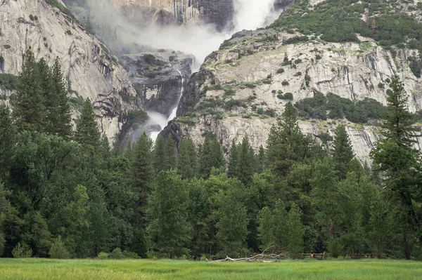 Vista Las Cataratas Desde Valle Yosemite Yosemite Cae — Foto de Stock