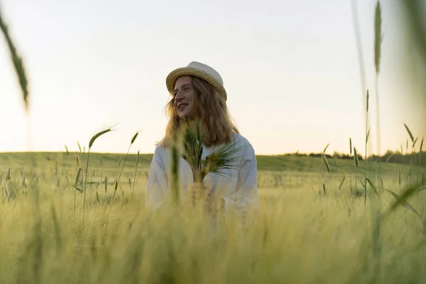 Young Beautiful Woman Blond Long Hair White Dress Straw Hat — Stock Photo, Image