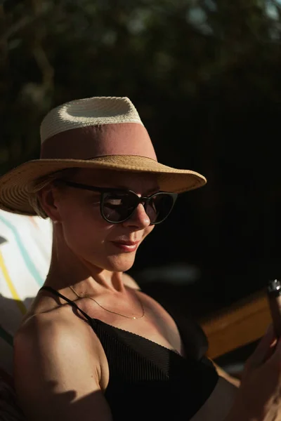 Beautiful Young Middle Aged Woman Straw Hat Swimsuit — Stock Photo, Image