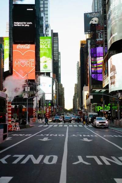 New York Manhattan Times Square Banners Publicitários — Fotografia de Stock