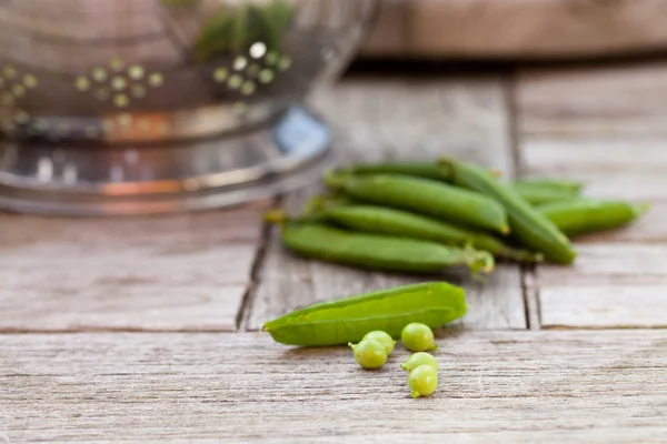 Peas and Pea Pods — Stock Photo, Image