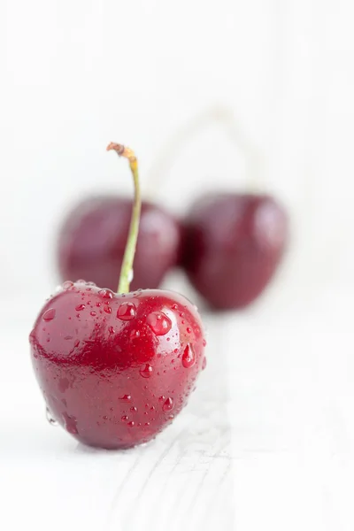 Primer plano de una cereza — Foto de Stock