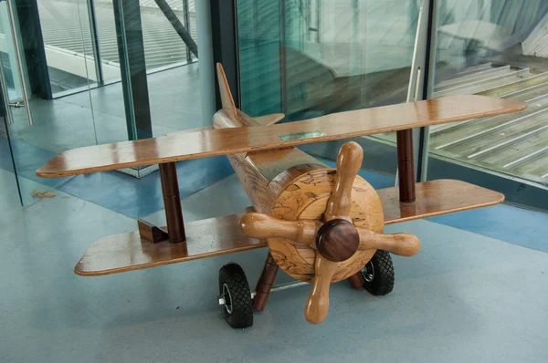 Flugzeug aus Holz — Stockfoto