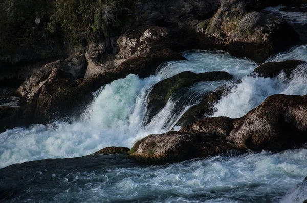 Waterfalls with rocks — Stock Photo, Image