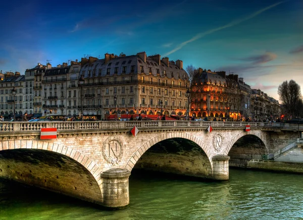 Париж, Пон-Сен-Мишель — стоковое фото