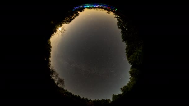 Μια Ηλεκτρισμένη Θέα Ψαριών Ματιών Του Γαλαξία Μας Σπειροειδώς Στο — Αρχείο Βίντεο