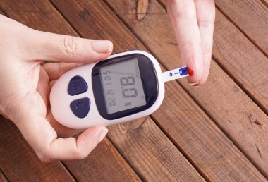 Kan şekeri düzeyini sınama