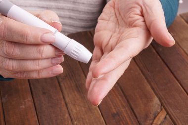 Kan şekeri düzeyini sınama