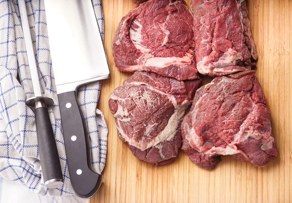 Carne crua, vitela deliciosa, bochechas de carne — Fotografia de Stock