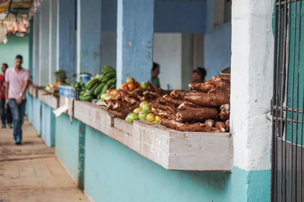 Mercado de verduras con frutas y verduras mixtas —  Fotos de Stock