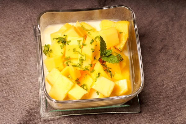 Dessert pudding med mango — Stockfoto