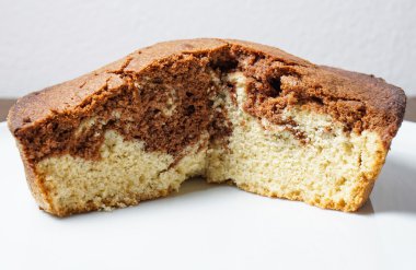 Geleneksel mermer kek