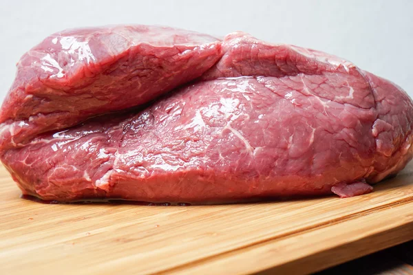 Raw organic Roast beef — Stock Photo, Image