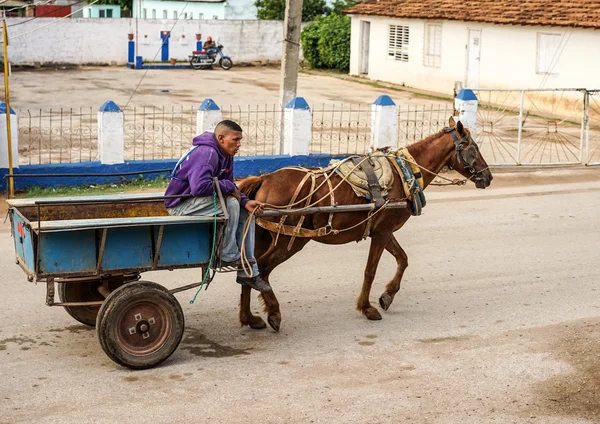 Cuba, door paarden getrokken carrige uit Trinidad — Stockfoto