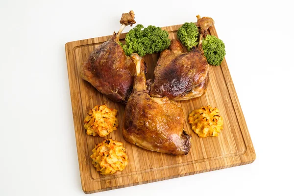 Roasted crispy duck leg — Stock Photo, Image