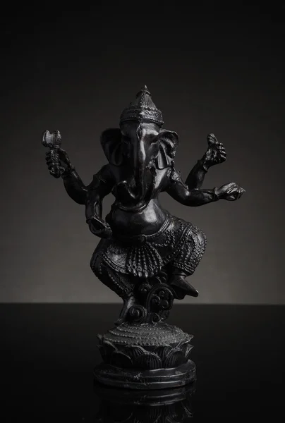 Statue des hinduistischen Gottes Ganesha — Stockfoto