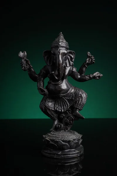 Statue des hinduistischen Gottes Ganesha — Stockfoto