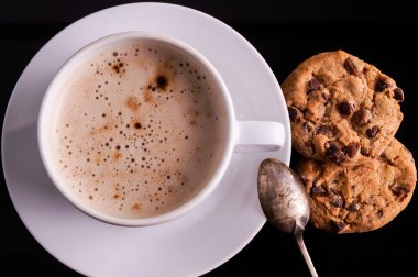 Kurabiyeli kapuçino.