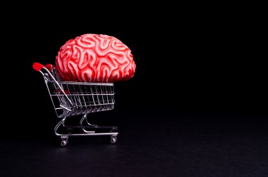 Seni daha önce hoşça kal düşünüyorum