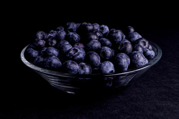 Blaubeere in einer Glasschüssel — Stockfoto