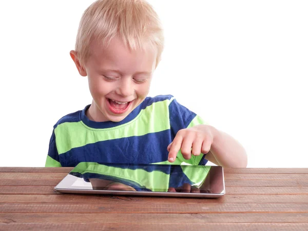 Niño sentado con Tablet Digital — Foto de Stock