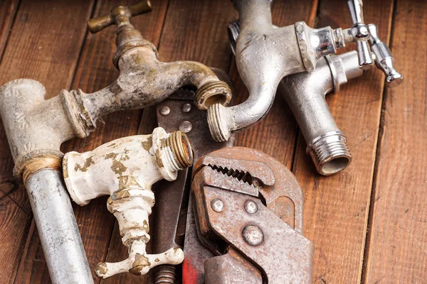 Working tools, plumbing, pipes and faucets — Stock Photo, Image