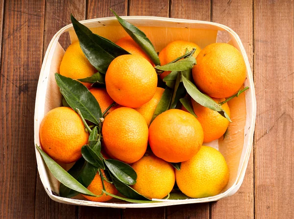 Färska ekologiska clementiner — Stockfoto