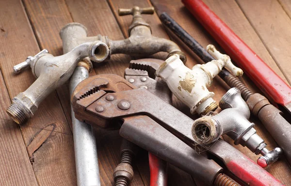 Working tools, plumbing, pipes and faucets — Stock Photo, Image