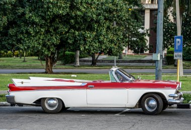 Havana'daki eski model araba