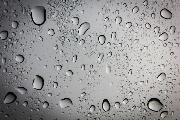 Doğadan camına soyut su damlası.