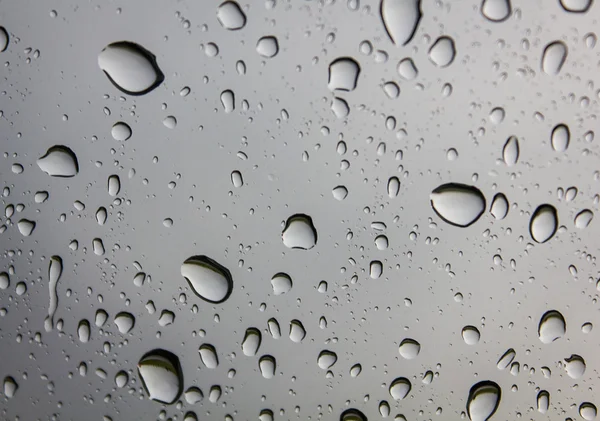 Doğadan camına soyut su damlası.