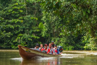 Biyologlar Kano geçiş Cuyabeno nehir