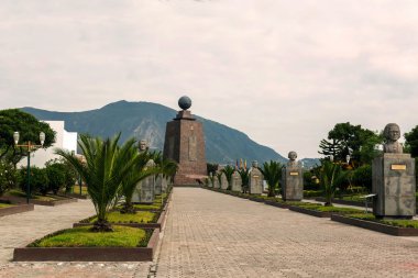 Mitad Del Mundo, Pichincha il