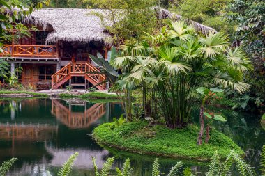 Min'in Loma, Eco Lodge