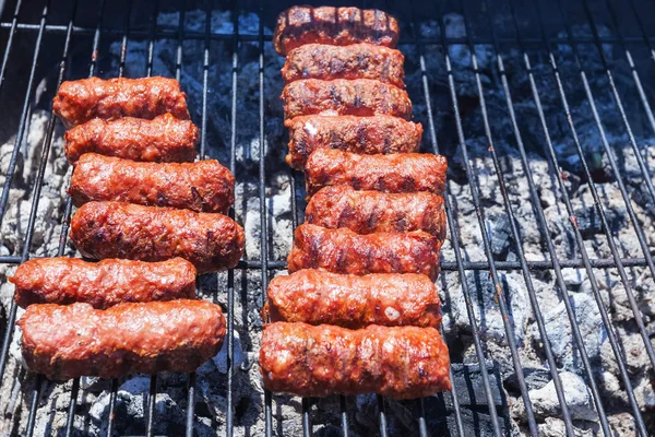 Romen Mititei, Street Food