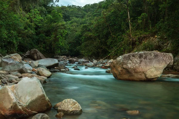 Machay vattenfall, Ecuador — Stockfoto