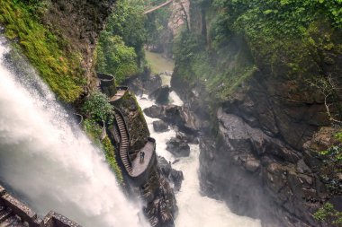 Pailon Del Diablo, şeytanın kazanı şelale