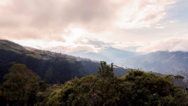 Andes Dağları, Banos, ağaç evi Panoraması