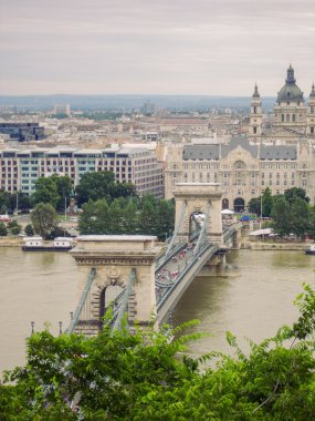 Szechenyi Chain Bridge Budapeşte'trafik