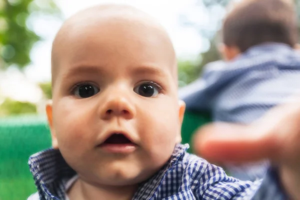 Retrato de um menino de 8 meses — Fotografia de Stock