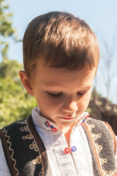 Портрет румынского крестьянского ребёнка — стоковое фото