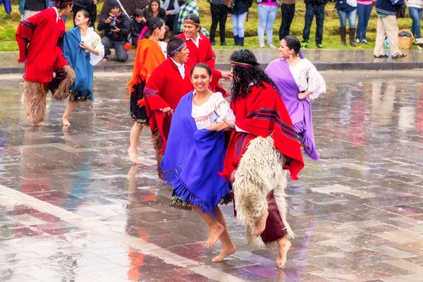 Young Couples Celebrating Inti Raymi, Ecuador — Stock Photo, Image