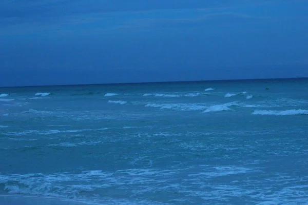 Florida 'da gün batımında plaj