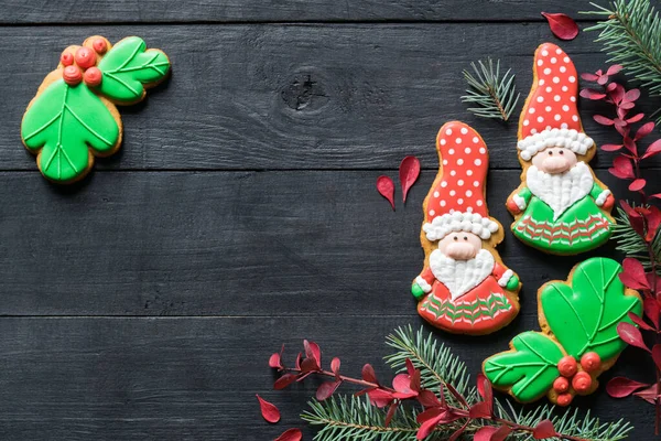 Navidad Casera Galletas Jengibre Gnomos Mesa Madera Negro Espacio Para — Foto de Stock